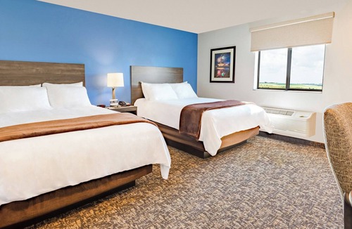 Tucson Hotel | Perfect Location – Stay Near Outdoor Adventures in Tucson