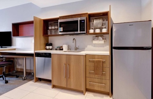 Centennial Hills Hotel | Perfect Place to Unwind! Kitchen, Breakfast, Pool, Pets Allowed!
