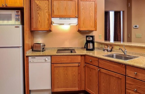 Oak Creek Resort | Perfect Spot for Your Sedona Vacation! Pool, Kitchen, Near Crescent Moon Ranch!