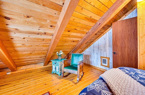 Munds Park Cabin | Pet-Friendly Munds Park Cabin Near Hiking Trails!