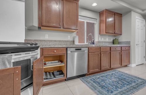 Enterprise House | Pet-Friendly Vegas Home Near Strip w/Hot Tub
