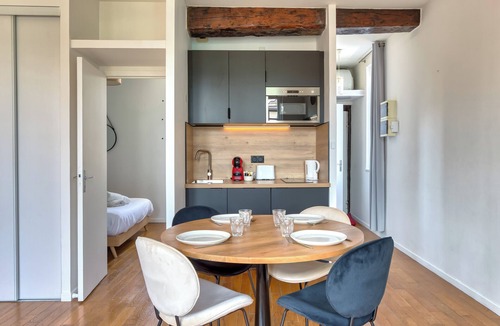 Quartier Vieux Marche-Cathedrale Apartment | Petit Castel - charmant T2 de 39m² au cœur de Rouen – Rue du Gros-Horloge !