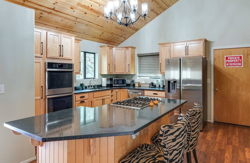 Frazier Park House | Pine Mountain Club Home w/Beautiful View!