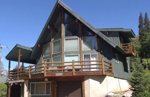 Salt Lake Mountain Resorts Cabin | PINE TREE CABIN