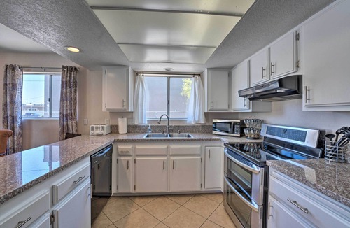 Lake Havasu City Cottage | Pool & Boat Parking 1 mi to Lake