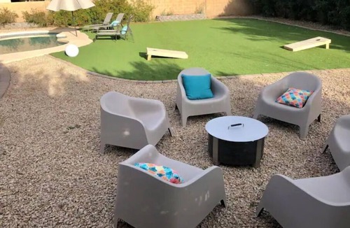 McDowell Ranchos House | Pool Paradise! New heated pool- Outdoor living- bar+tv+fire pit- Central Loc!