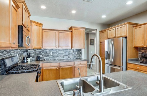 Sunrise Manor House | Premium Vegas stay Golf, Comfort and by the Strip