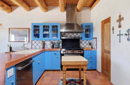 Williamson House | Prescott Ranch Retreat | Mountain Views Horses Welcome Bordering National Forest