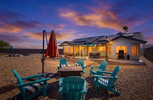 Sunridge Estates House | Prime Desert Oasis:Game Room| Parking|Pet Friendly