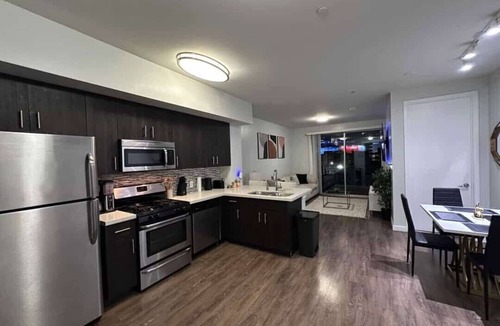 Downtown Los Angeles Apartment | Prime DTLA Stay by Crypto Arena & Convention Center