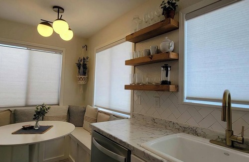 Downtown Las Vegas House | Private Bungalow in Downtown Las Vegas