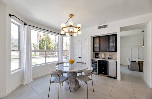 Arabian Crest House | Private Heated Pool, Putting Green, Pool Table, BBQ, WIFI, Near Golf, Dining & Mayo Clinic+FREE GOLF