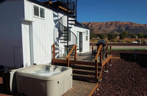 Apple Valley House | Private Hot Tub + Rooftop Deck Near Zion National Park