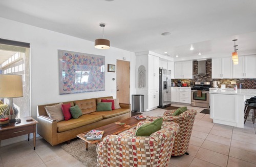 Magnesia Falls Cove House | Private Mid Century Oasis with Amazing Views has open dates for Fall 2026!
