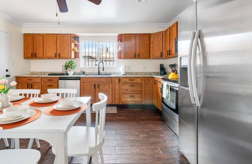 Sunrise Manor House | Private Oasis with Heated Pool, BBQ & Fire Pit Near Downtown.