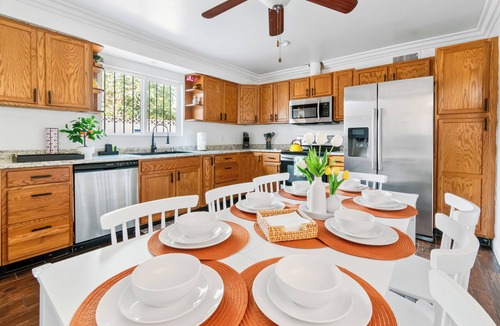 Sunrise Manor House | Private Oasis with Heated Pool, BBQ & Fire Pit Near Downtown.
