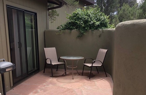 West Sedona Cottage | Private Stand Alone Studio Casita Near Oak Creek and Crescent Moon Ranch Park