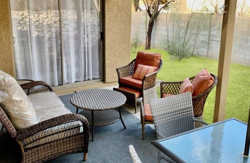 Rita Ranch House | Quaint cozy home with vintage lamps, artwork, and premium beds near hiking!