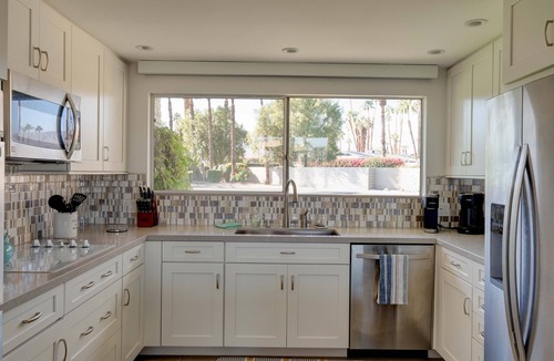 Casa Dorado Condo | Quintessential Mid-Century Modern Oasis in the Desert