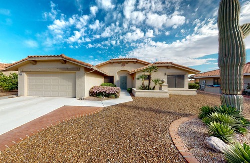Rancho Vistoso House | Radiant desert stay with pool and tennis access - mountain views, dogs ok