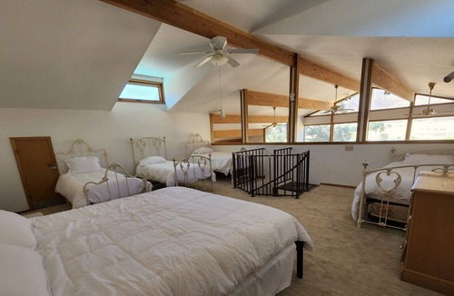 Paicines House | Ranch Stay