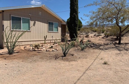 Meadview House | Rare-4 Bedroom House, Fam friendly, Meadview/Grand Canyon West/Skywalk/Lake Mead