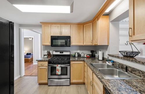 Prescott House | Red Door Cottage | 1/2 Mile to Whiskey Row