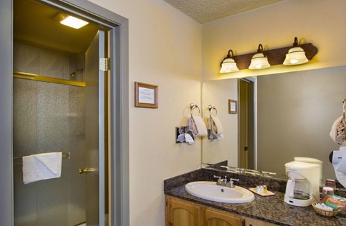 South Lake Tahoe House | Relax and Unwind! FREE Parking and Full Service Spa, Near Zephyr Cove Beach!
