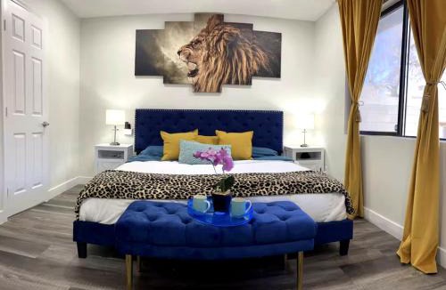 Black Mountain House | Relaxing Family Home 4 Bedrooms Pool BBQ and Ping Pong
