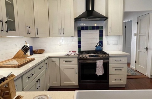 Eagle Rock House | Relaxing Retreat -3BR/2BA Walk to Restaurants, Cafés & Central to LA Attractions