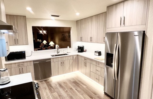 Oak Creek House | Remodeled Sedona Townhome on Golf Course – Stunning Red Rock Views !