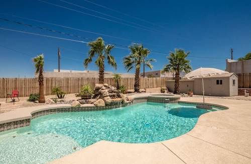 Lake Havasu City House | Resort-like backyard.jacuzzi, pool & waterfall!