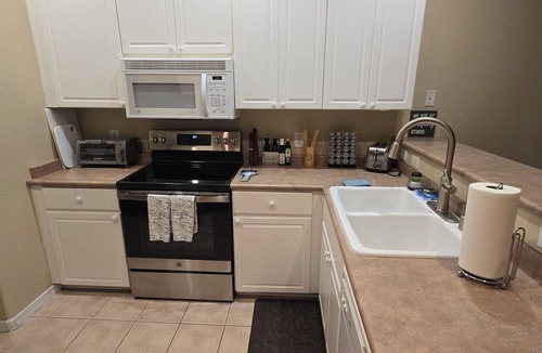 Superstition Lakes Condo | Resort look-Home feeling. Ground floor condo. Near pool/spa. Walk to dining/golf