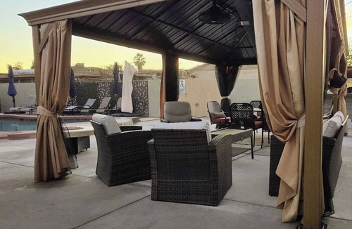 Camelback East Villa | ✦ Resort-Style ✦ Private Estate with Pool & Gym ✦ Near PHX/Tempe/Scottsdale ✦