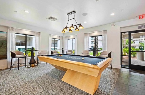 Kierland Apartment | Retail & Sun Oasis Remodeled 2-Queen 2BR Suite