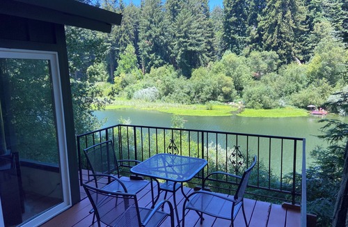 Villa Grande House | River front with Dock and boats. Last chance to stay here! Near the coast !