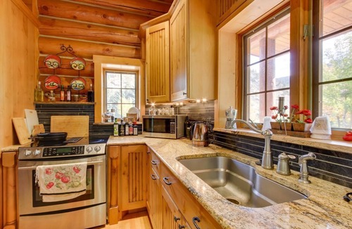 Cascade Cabin | 'Riverfront Ranch' Craig, Montana
