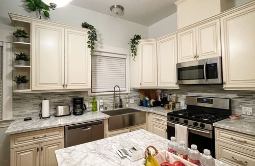 Downtown Riverside House | Riverside Family home near Mt. Rubidoux, The Cheech, Mission Inn, hiking