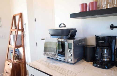 Joshua Tree House | Romantic Joshua Tree Escape w/Hot Tub & Park Access by Homestead Modern