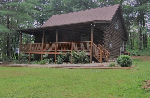 Piper Gap Cabin | Rustic Cedar Cabin