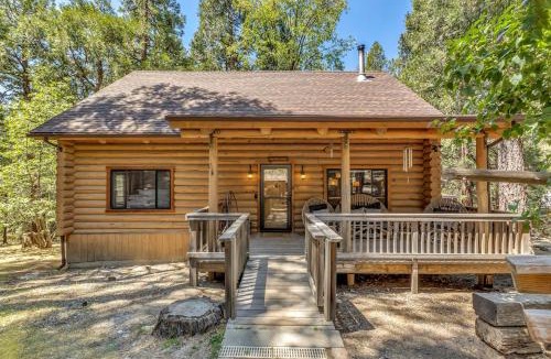 Idyllwild House | Rustic Elegance - A Woodland Escape