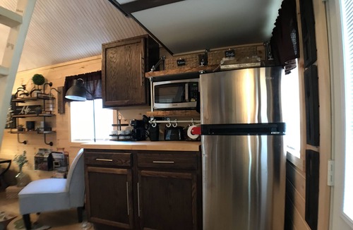 Peach Glen Cabin | Rustic Primitive Tiny House Cabin