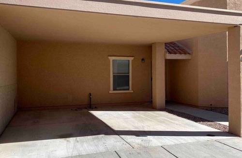 Sahuarita House | Sahuarita Retreat - Spacious & Clean Townhouse w/Massage Chair