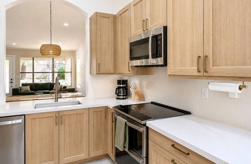 Adobe Highlands House | Saltwater Pool, Walk to Pickleball, North Phoenix Retreat, Norterra Shopping.