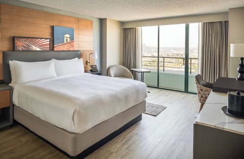 Mission Valley East Hotel | San Diego Marriott Mission Valley