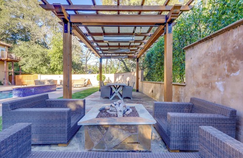Scenic Brush Creek House | Santa Rosa Home w/Private Pool & Tennis Court