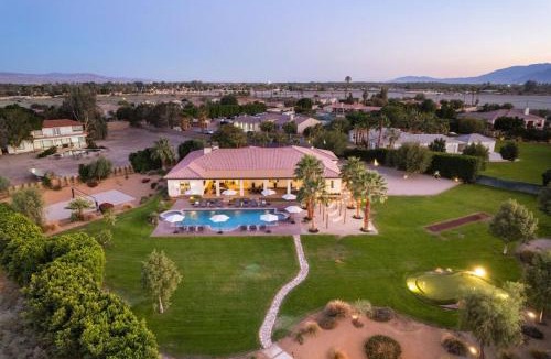 Indio House | Santal Estate - Play, Relax, Walk to the Festivals