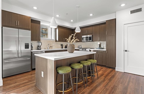 Marina del Rey Apartment | Sapphire Marina' Marina Side Private Balcony Amazing Amenities Pool, Gym Jacuzzi