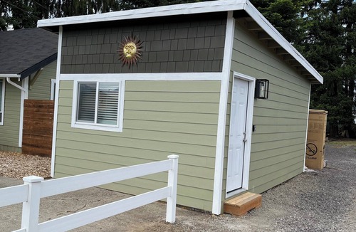 Carlsborg Cottage | Sequim And Sun