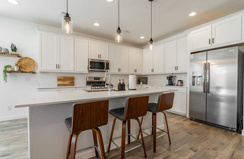 Tolleson House | Serene Avondale Oasis: Pool, Hot Tub and Sunset Views Near Phoenix